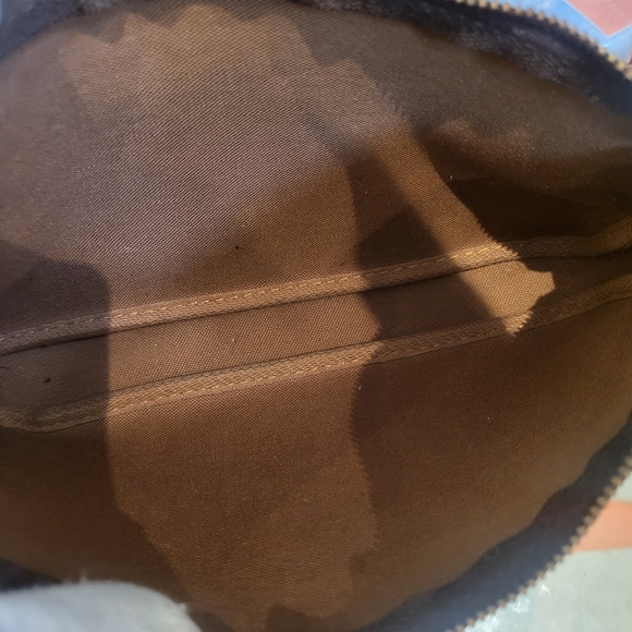 ❤️ Louis Vuitton Monogram Canvas Pochette Accessory (COA] - Picture 5 of 16